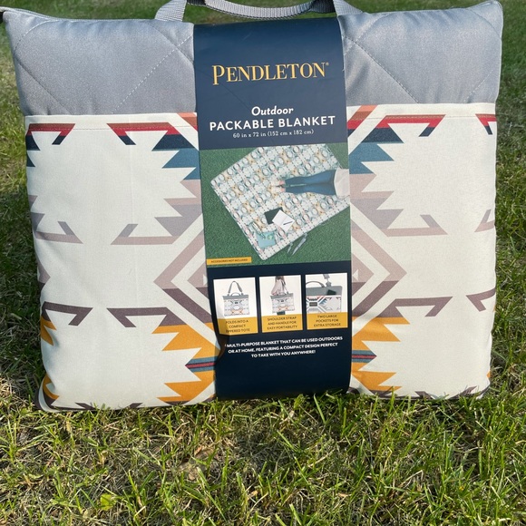 NWT Pendleton Outdoor Packable Blanket - Picture 8 of 11
